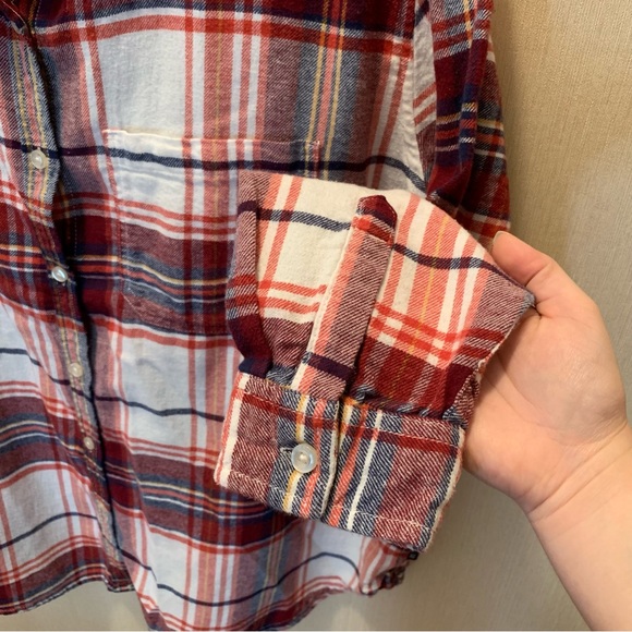 GAP Plus Size Red Button Front Long Sleeve Flannel Top - Picture 6 of 10
